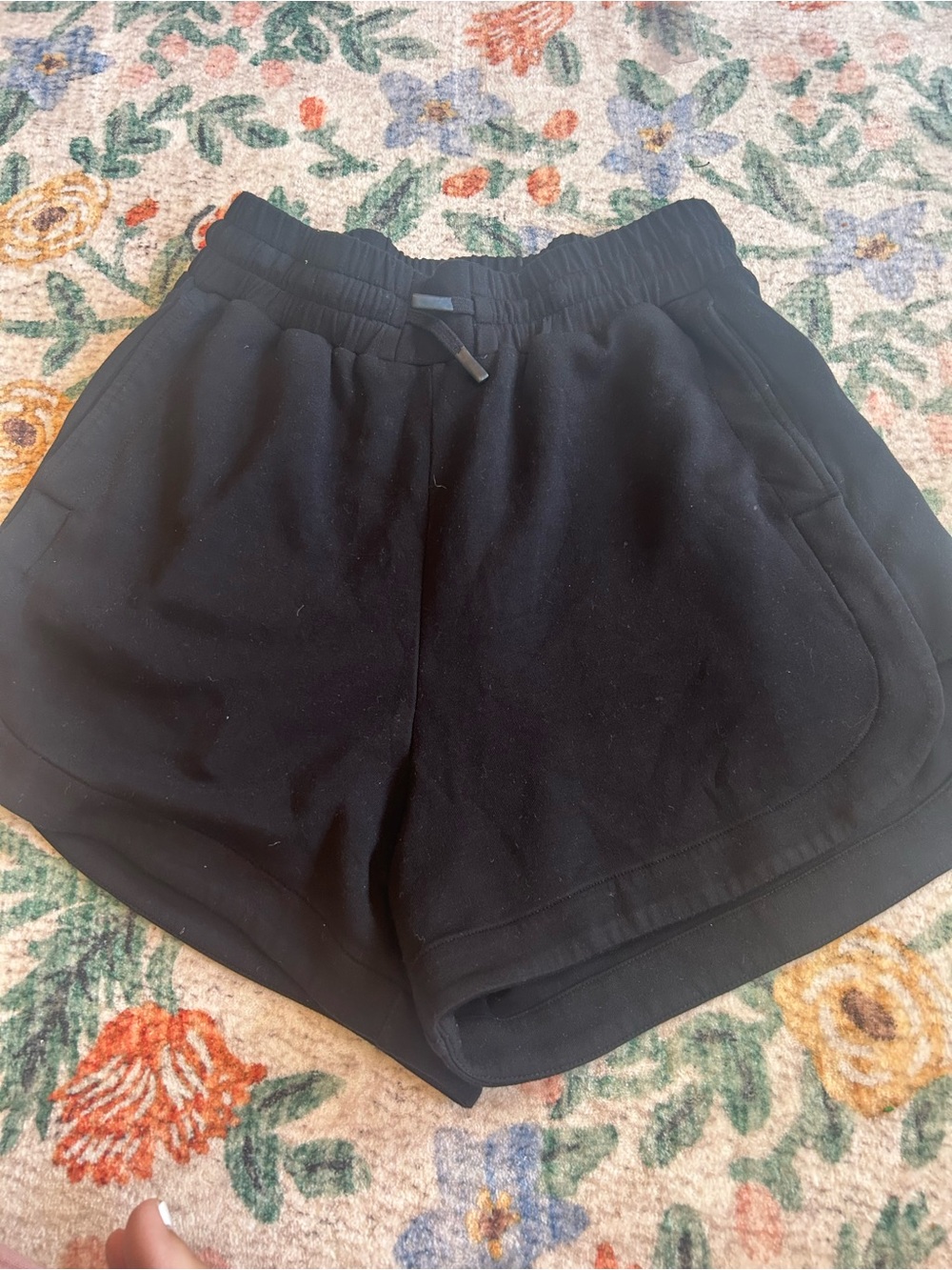 Varley Black Elastic Waist Athletic Shorts
